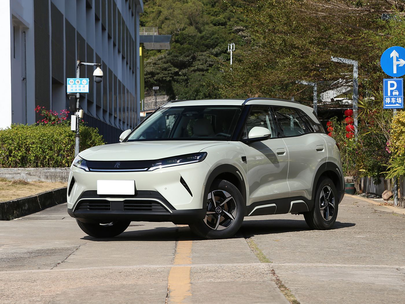 1400x1050_autohomecar__ChxoHWep2EeAFexOACnhhIAgjsg206